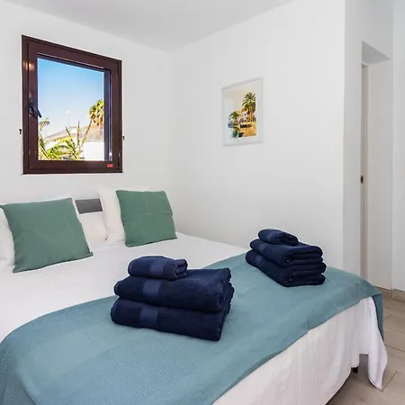 Remarkable 5-bed In Villa