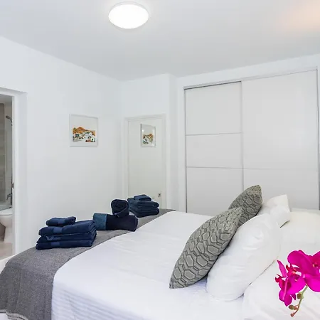 别墅 Remarkable 5-bed In